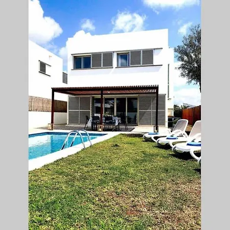 D'aina * Propiedad Privada Con Piscina * Cala'N Bosch (Menorca)